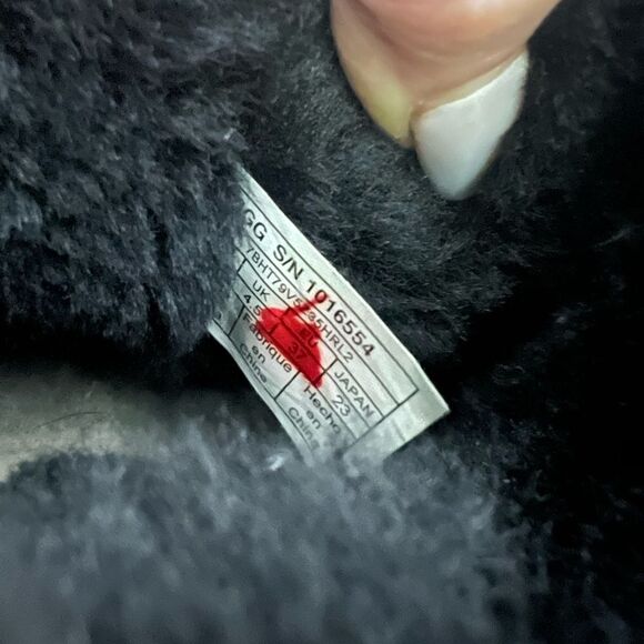 Ugg Mini Bailey Button Bling Boot Black Swarovski Crystal Button Womens - Picture 9 of 9